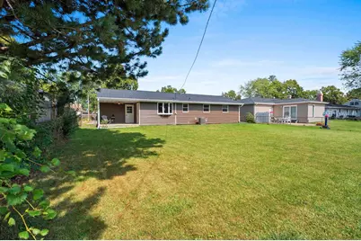 1682 Debra Lane, Green Bay, WI 54302 - Photo 33