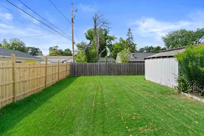 819 Mullet Place, Green Bay, WI 54304 - Photo 23
