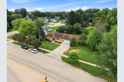 2475 Duck Creek Parkway, Howard, WI 54303 - Photo 29