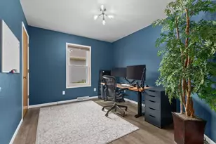 3817 Purple Crest Dr, Oshkosh, WI 54901 - Photo 11