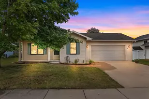 3817 Purple Crest Dr, Oshkosh, WI 54901 - Photo 1