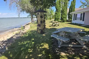 121 Sun N Surf Dr, Luxemburg, WI 54217 - Photo 17