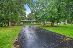 104 Crestwood Ct, Shawano, WI 54166 - Photo 7