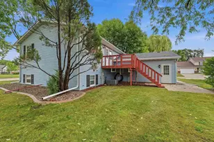 1805 Orchard Ln, Oshkosh, WI 54902 - Photo 7