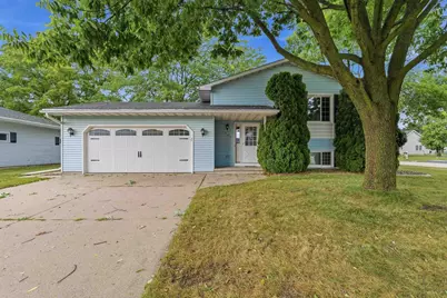 1805 Orchard Lane, Oshkosh, WI 54902 - Photo 1