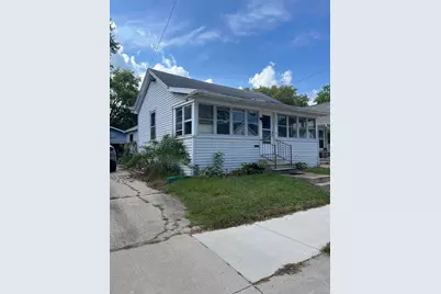 1033 Jefferson Street, Oshkosh, WI 54901 - Photo 1