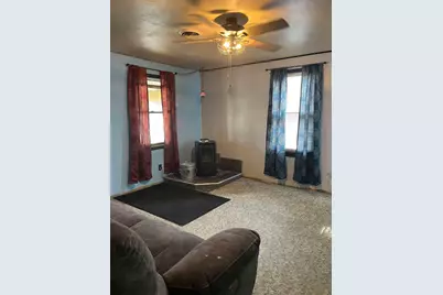 1033 Jefferson Street, Oshkosh, WI 54901 - Photo 11
