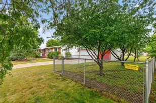 1135 Windsor St, Oshkosh, WI 54902 - Photo 27