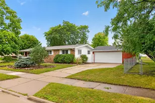 1135 Windsor St, Oshkosh, WI 54902 - Photo 25