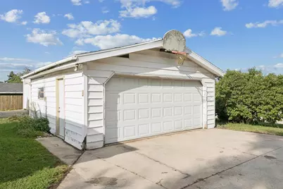 1311 S 31st Street, Manitowoc, WI 54220 - Photo 13