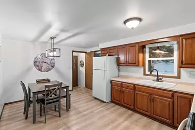 134 Minor Court, Green Bay, WI 54303 - Photo 5