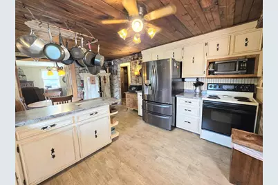 540 Somerset Drive, Green Bay, WI 54301 - Photo 13