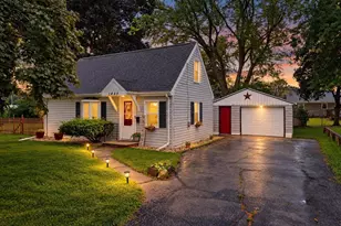1435 9th St, Green Bay, WI 54303 - Photo 1