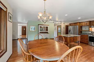 3560 Highland Center Dr, Green Bay, WI 54311 - Photo 9