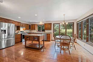 3560 Highland Center Dr, Green Bay, WI 54311 - Photo 5