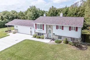 1903 Lawrence St, New London, WI 54961 - Photo 33