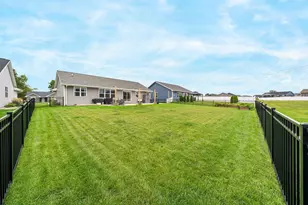 1541 Liberty Ave, Neenah, WI 54956 - Photo 29