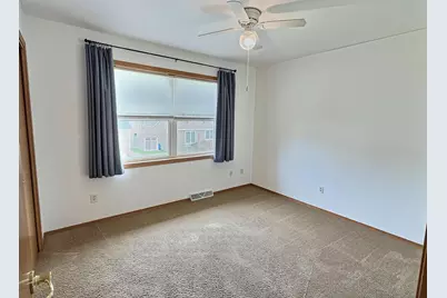 2756 Clover Street, Oshkosh, WI 54901 - Photo 17