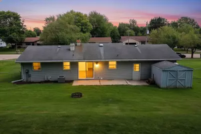 827 Hillcrest Heights, Green Bay, WI 54313 - Photo 47