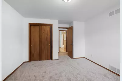 827 Hillcrest Heights, Green Bay, WI 54313 - Photo 17