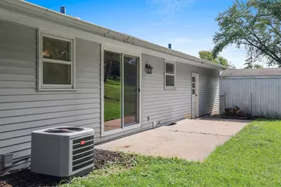 827 Hillcrest Heights, Green Bay, WI 54313 - Photo 29
