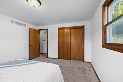 827 Hillcrest Heights, Green Bay, WI 54313 - Photo 15
