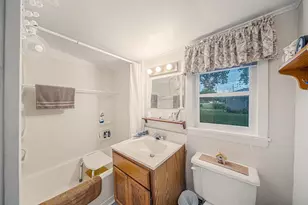 2303 N Main St, Oshkosh, WI 54901 - Photo 15