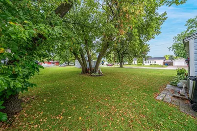 2303 N Main Street, Oshkosh, WI 54901 - Photo 19