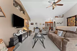 1038 Hoks Ridge Ln, De Pere, WI 54115 - Photo 9