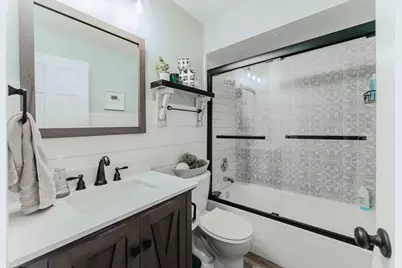 1433 Hazel Street, Oshkosh, WI 54901 - Photo 23
