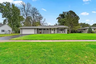 1854 Fairview St, Oshkosh, WI 54901 - Photo 3