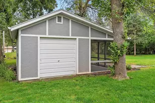 1854 Fairview St, Oshkosh, WI 54901 - Photo 43