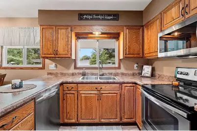 1854 Fairview Street, Oshkosh, WI 54901 - Photo 21