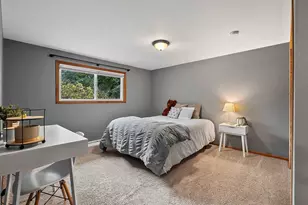 1854 Fairview St, Oshkosh, WI 54901 - Photo 23