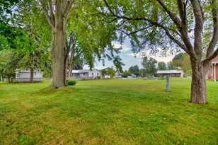 1040 Debra St, Wrightstown, WI 54180 - Photo 55