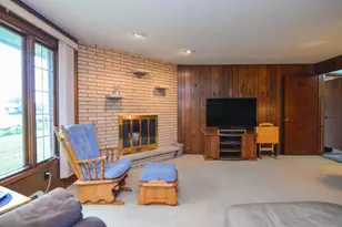 1040 Debra St, Wrightstown, WI 54180 - Photo 37