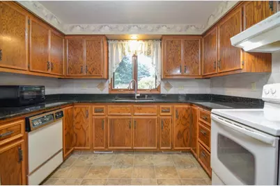 1040 Debra Street, Wrightstown, WI 54180 - Photo 15