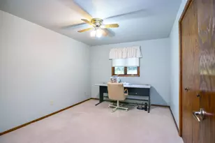 1040 Debra St, Wrightstown, WI 54180 - Photo 21