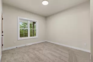 2822 Nekimi Ave, Oshkosh, WI 54902 - Photo 21