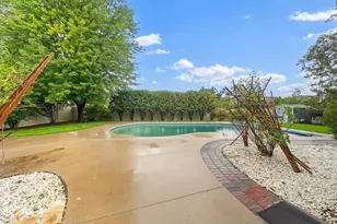 2910 Grande, Green Bay, WI 54301 - Photo 9