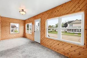 709 W North Water St, New London, WI 54961 - Photo 17