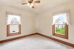 709 W North Water St, New London, WI 54961 - Photo 11