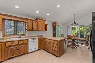 8443 O Connells Resort Rd, Winnebago, WI 54986 - Photo 13