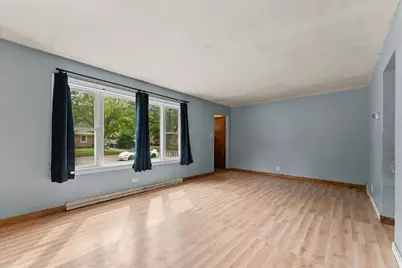 1917 Farlin Avenue, Green Bay, WI 54302 - Photo 5