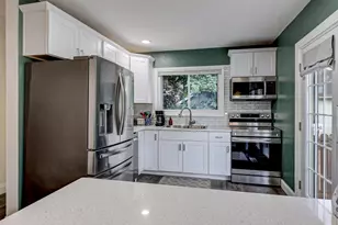 727 N Bennett St, Appleton, WI 54914 - Photo 21