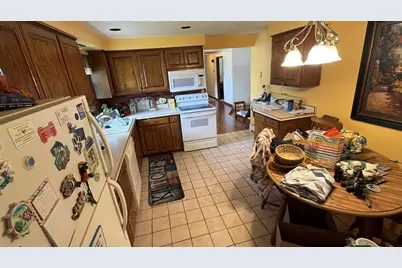 822 Moon Drive, Green Bay, WI 54313 - Photo 3