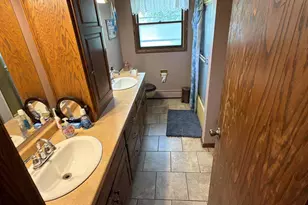822 Moon Dr, Green Bay, WI 54313 - Photo 9