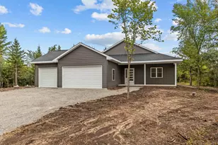 2858 Nekimi Ave, Oshkosh, WI 54902 - Photo 1