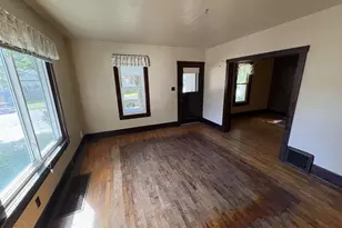 38 18th St, Clintonville, WI 54929 - Photo 9