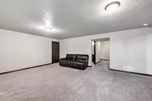 3309 E Aquamarine Ave, Appleton, WI 54913 - Photo 25